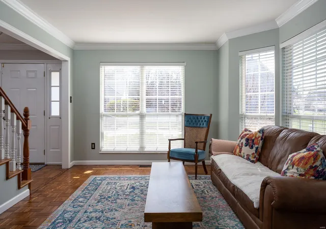 Photo 3 of Single family home for sale at 9765 Tesson Crk Ests Dr, Saint Louis, MO 63123 | MLS# 25012371 | Listing updated on 2025-03-26