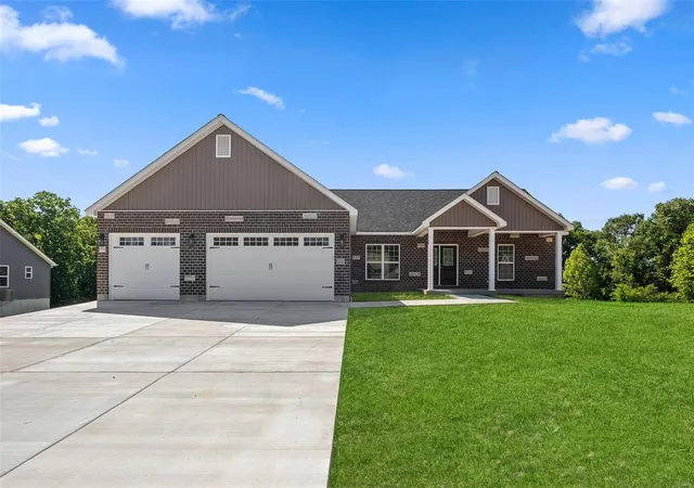 Photo 1 of Single family home for sale at 3989 Patton Rd, Moscow Mills, MO 63362 | MLS# 25012459 | Listing updated on 2025-03-10
