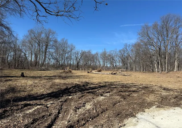 Photo 3 of Single family home for sale at 3989 Patton Rd, Moscow Mills, MO 63362 | MLS# 25012459 | Listing updated on 2025-03-10