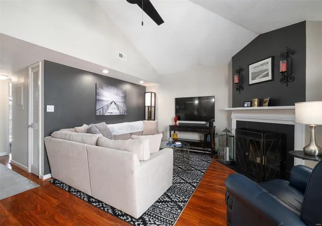 Photo 4 of Condo for sale at 9168 Robin Ct, Saint Louis, MO 63144 | MLS# 25012488 | Listing updated on 2025-03-19