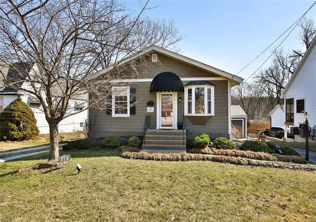Photo 1 of Single family home for sale at 110 Hart Ave, Saint Louis, MO 63119 | MLS# 25012595 | Listing updated on 2025-03-18