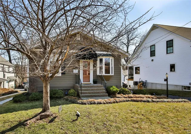 Photo 3 of Single family home for sale at 110 Hart Ave, Saint Louis, MO 63119 | MLS# 25012595 | Listing updated on 2025-03-18