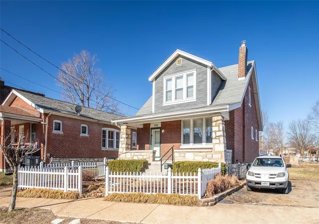 Photo 2 of Single family home for sale at 4755 Virginia Ave S, Saint Louis, MO 63111 | MLS# 25012627 | Listing updated on 2025-03-09