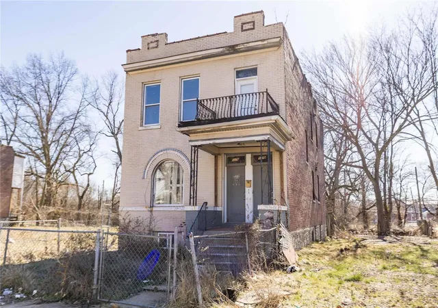 Photo 1 of Multi family home for sale at 5376 Wells Ave, Saint Louis, MO 63112 | MLS# 25012657 | Listing updated on 2025-03-19