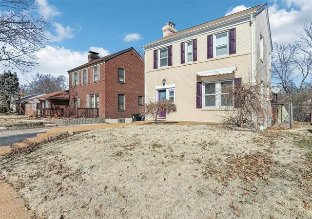 Photo 2 of Single family home for sale at 1150 Ursula Ave, Saint Louis, MO 63130 | MLS# 25012782 | Listing updated on 2025-03-19