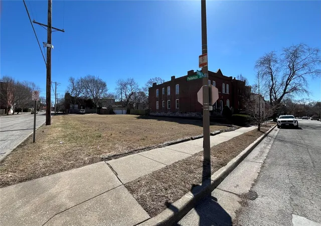 Land for sale at 2900 Mcnair Ave, Saint Louis, MO 63118 | MLS# 25012843