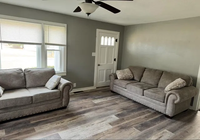 Photo 7 of Single family home for sale at 8 Ridge Rd, Centralia, IL 62801 | MLS# 25012847 | Listing updated on 2025-03-05
