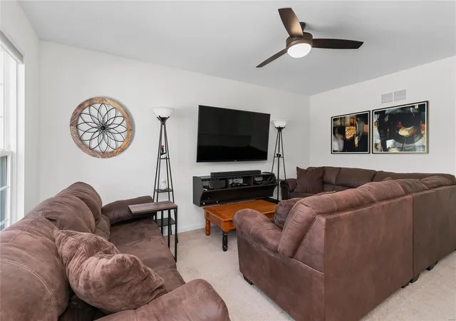 Photo 4 of Condo for sale at 5316 Lakepath Way, Eureka, MO 63025 | MLS# 25012896 | Listing updated on 2025-03-10