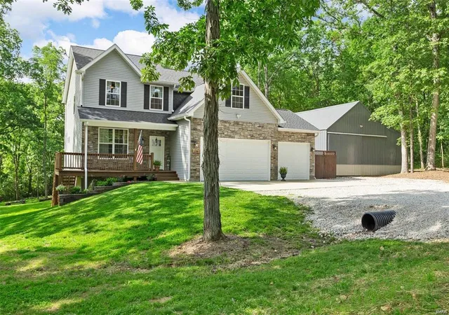 3rd image of 136 Jabin Farm Rd, Warrenton, MO 63383 | MLS# 25012923