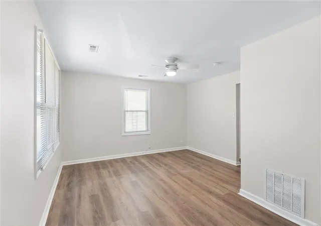 Photo 3 of Single family home for sale at 10124 Imperial Dr, Saint Louis, MO 63136 | MLS# 25012952 | Listing updated on 2025-03-06
