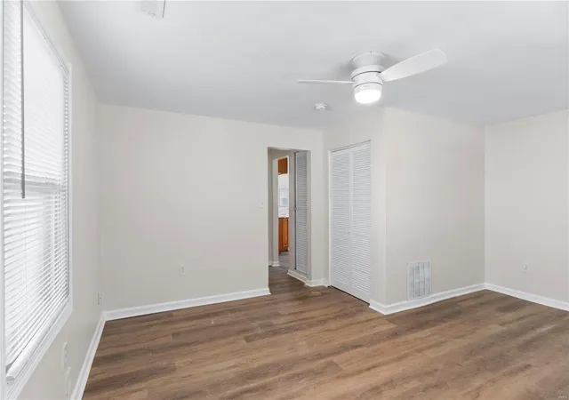 Photo 4 of Single family home for sale at 10124 Imperial Dr, Saint Louis, MO 63136 | MLS# 25012952 | Listing updated on 2025-03-06