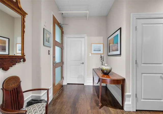 Photo 4 of Condo for sale at 4901 Washington Blvd #5A, Saint Louis, MO 63108 | MLS# 25012969 | Listing updated on 2025-03-10