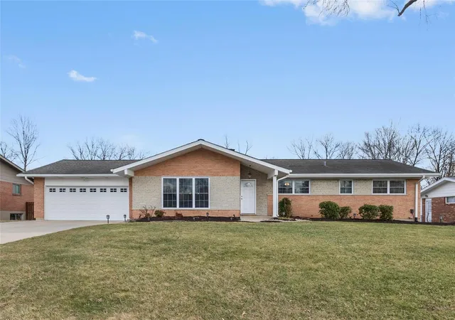 Photo 1 of Sale Pending at 12132 Courtwick Dr, Saint Louis, MO 63128 | MLS# 25012977 | Listing updated on 2025-03-17