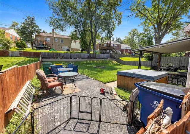 Photo 5 of Multi family home for sale at 3430 Saint Mark Ln, Saint Ann, MO 63074 | MLS# 25013035 | Listing updated on 2025-03-07