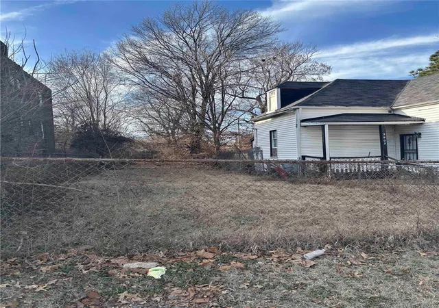 Photo 3 of Single family home for sale at 2803 Semple Ave, Saint Louis, MO 63120 | MLS# 25013036 | Listing updated on 2025-03-13
