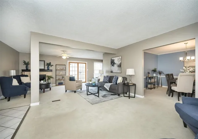 Photo 3 of Single family home for sale at 252 Essex Ml Dr, Ballwin, MO 63011 | MLS# 25013107 | Listing updated on 2025-03-08