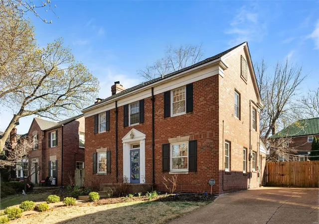 Photo 2 of Single family home for sale at 7322 Cornell Ave, Saint Louis, MO 63130 | MLS# 25013109 | Listing updated on 2025-03-27