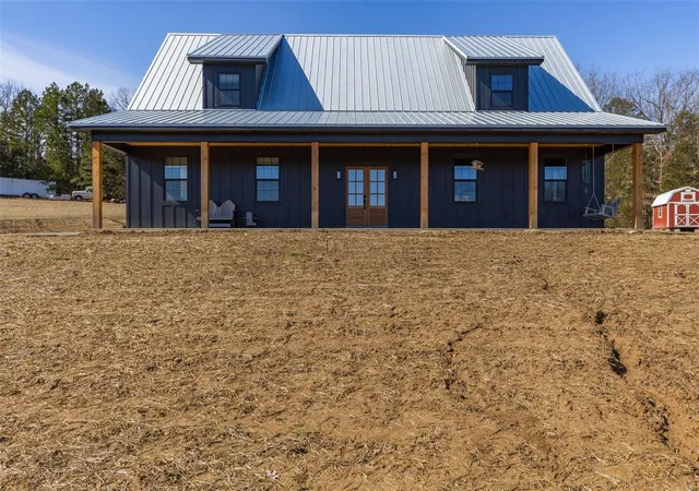 Photo 1 of Single family home for sale at 8181 Highway 32, Ste. Genevieve, MO 63640 | MLS# 25013125 | Listing updated on 2025-03-07