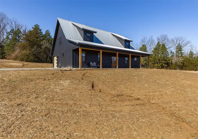 Photo 2 of Single family home for sale at 8181 Highway 32, Ste. Genevieve, MO 63640 | MLS# 25013125 | Listing updated on 2025-03-07