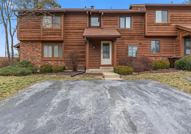 Townhouse for sale at 205 Cedar Grove Dr #B, Saint Charles, MO 63304 | MLS# 25013139