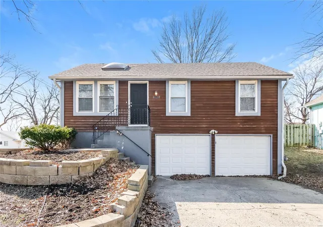 1st image of 7200 N Kentucky Ave, Kansas City, MO 64158 | MLS# 25013174