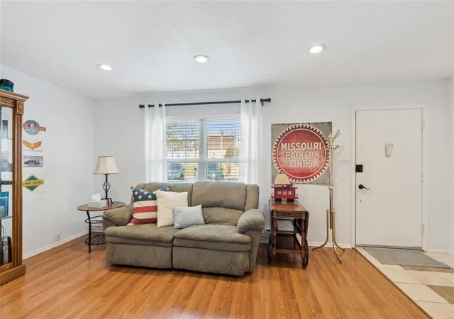 Photo 1 of Townhouse for sale at 1730 Mayenne Ct, Saint Louis, MO 63125 | MLS# 25013206 | Listing updated on 2025-03-18