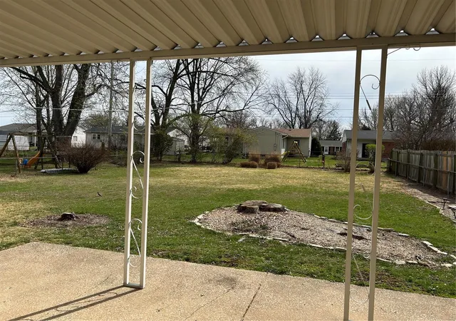 Photo 2 of Single family home for sale at 3259 Janton Ln, Saint Charles, MO 63301 | MLS# 25013207 | Listing updated on 2025-03-28