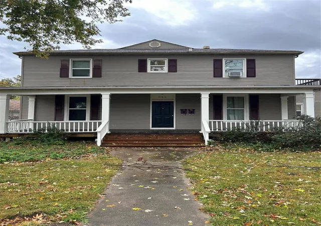 Photo 1 of Multi family home for sale at 866 Washington Ave, Alton, IL 62002 | MLS# 25013214 | Listing updated on 2025-03-06