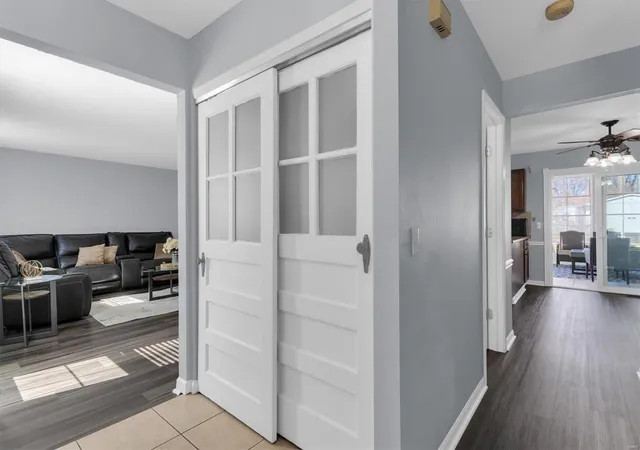 Photo 3 of Sale Pending at 3061 Grassy Valley Dr, Saint Louis, MO 63129 | MLS# 25013301 | Listing updated on 2025-03-11