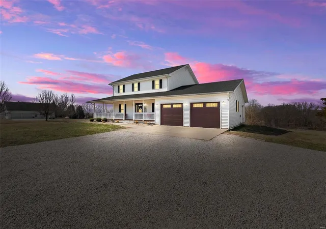 Photo 1 of Single family home for sale at 1577 State Road Zz, Wellsville, MO 63384 | MLS# 25013464 | Listing updated on 2025-03-14