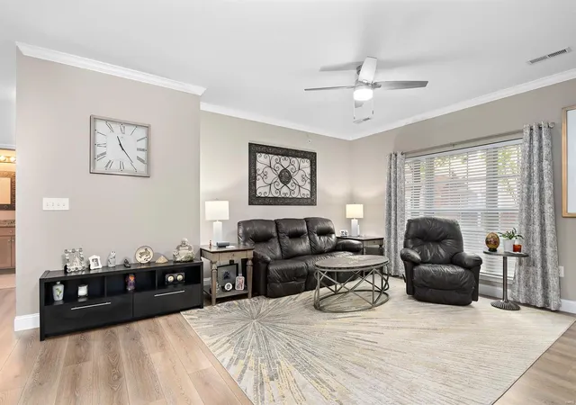 Listing Photo 5 - Condo for sale in building located at 1241 Strassner Dr, Brentwood, MO 63144 - Unit #1104
