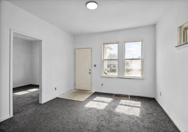 Photo 2 of Single family home for sale at 307 Eldridge Ave, Saint Louis, MO 63119 | MLS# 25013529 | Listing updated on 2025-03-27