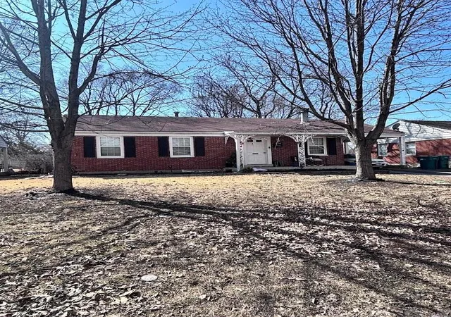 Photo 1 of Single family home for sale at 1156 Jones St, East Saint Louis, IL 62206 | MLS# 25013565 | Listing updated on 2025-03-08