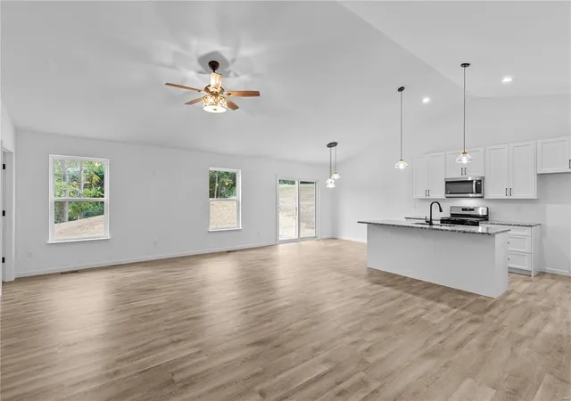 Photo 1 of Single family home for sale at 12 Cumberland Ave, Maryland Heights, MO 63043 | MLS# 25013571 | Listing updated on 2025-03-09