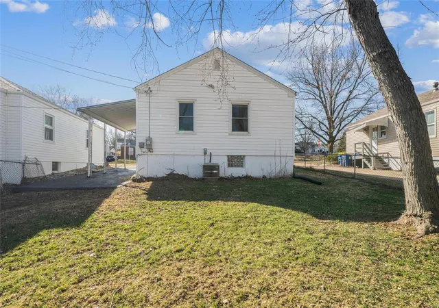 Photo 22 of Sale Pending at 10545 Saint Matthew Ln, Saint Ann, MO 63074 | MLS# 25013825 | Listing updated on 2025-03-16