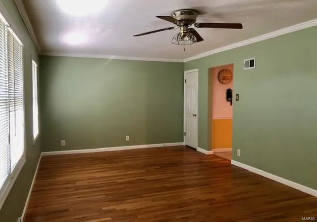 Photo 2 of Sale Pending at 11113 Pine Forest Dr, Saint Louis, MO 63126 | MLS# 25013829 | Listing updated on 2025-03-18