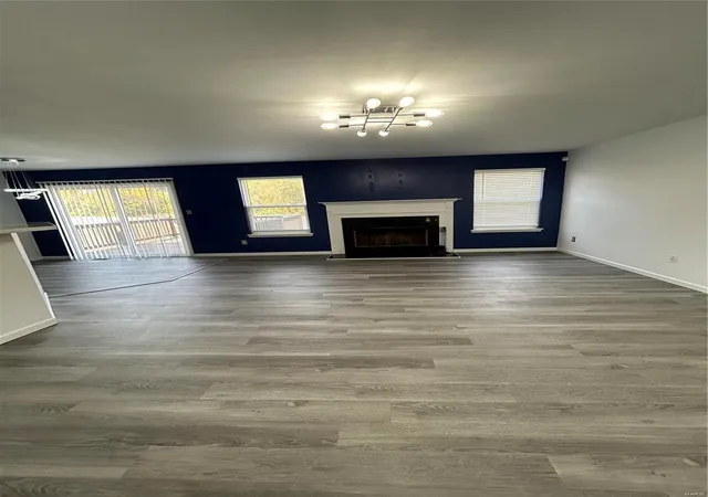 Photo 4 of Single family home for sale at 11 Brushy Brook, O Fallon, MO 63366 | MLS# 25013923 | Listing updated on 2025-03-09