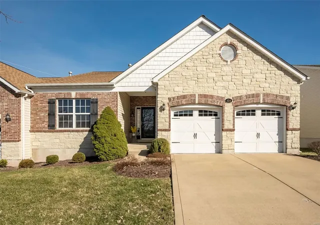 Photo 1 of Condo for sale at 104 Amiot Ct, Saint Louis, MO 63146 | MLS# 25013966 | Listing updated on 2025-03-17