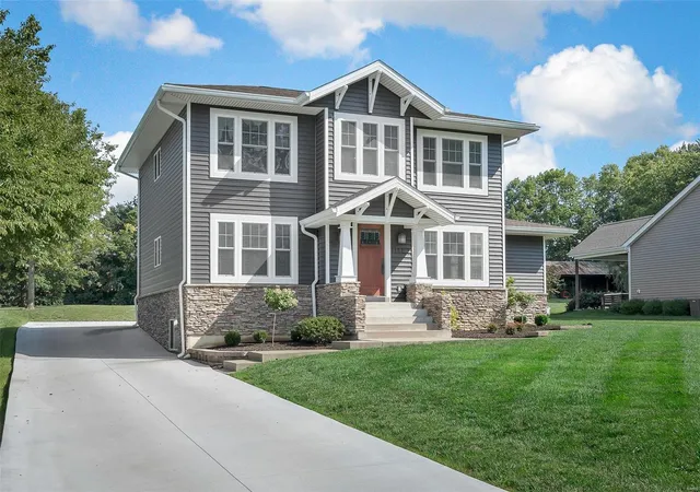 Photo 3 of Single family home for sale at 1181 Saint Theresa Dr, O Fallon, MO 63368 | MLS# 25014009 | Listing updated on 2025-03-11