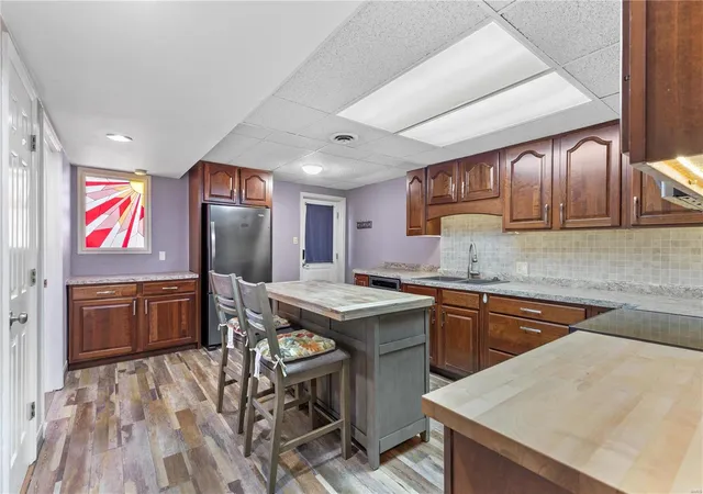Photo 2 of Condo for sale at 17 N Taylor Ave #5, Saint Louis, MO 63108 | MLS# 25014013 | Listing updated on 2025-03-10