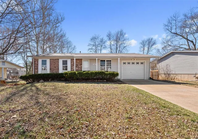 Photo 1 of Single family home for sale at 3628 Coriander Dr, Saint Charles, MO 63303 | MLS# 25014033 | Listing updated on 2025-03-18