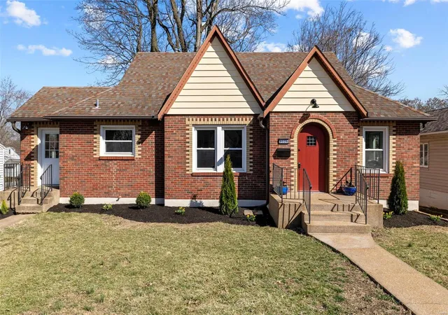 Photo 1 of Sale Pending at 9526 Brenda Ave, Saint Louis, MO 63123 | MLS# 25014089 | Listing updated on 2025-03-17