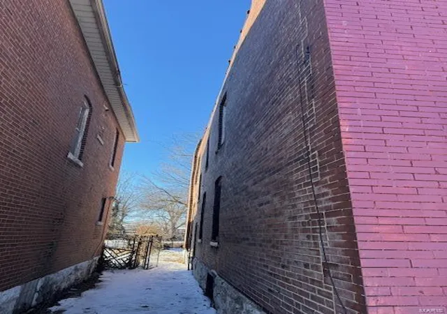 Photo 3 of Multi family home for sale at 3611 Paris Ave, Saint Louis, MO 63115 | MLS# 25014120 | Listing updated on 2025-03-10
