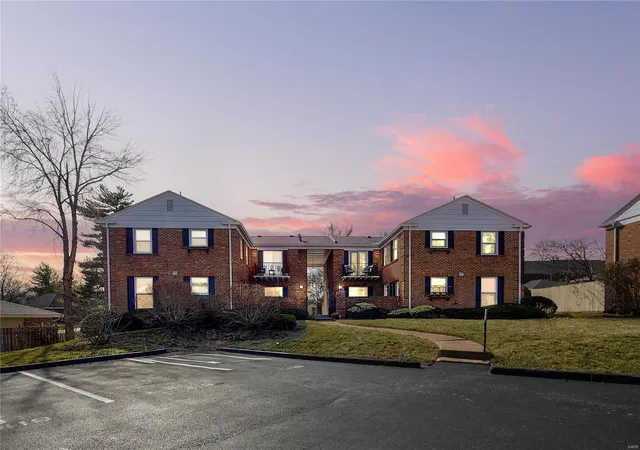 Photo 1 of Condo for sale at 13419 Land O Woods Dr #6, Saint Louis, MO 63141 | MLS# 25014139 | Listing updated on 2025-03-19