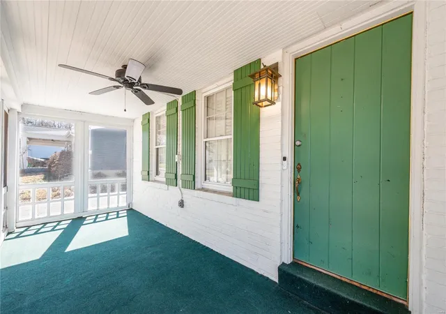 Photo 2 of Single family home for sale at 111 S Brent Ave, Saint Louis, MO 63122 | MLS# 25014144 | Listing updated on 2025-03-19
