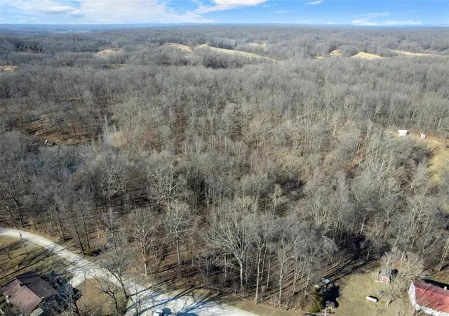 Photo 4 of Single Family Residence at 25840 New Mexico Dr, Marble Hill, MO 63764 | MLS# MIS25030958 |  | Sold on 2025-06-27