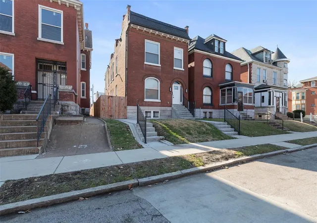 Photo 3 of Single family home for sale at 2040 E Fair Ave, Saint Louis, MO 63107 | MLS# 25014215 | Listing updated on 2025-03-18