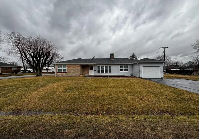 Photo 1 of Sale Pending at 601 N Maple St, Vandalia, MO 63382 | MLS# 25014277 | Listing updated on 2025-03-19