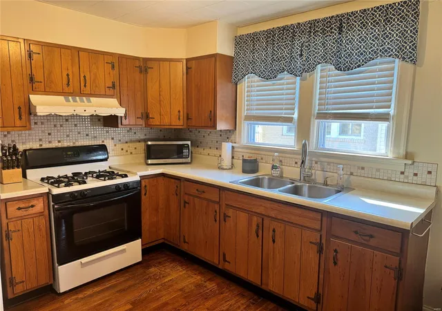 Homes for sale in Saint Louis, MO | 109 Mitchell St, Saint Louis, MO 63122 | MLS# 25014280