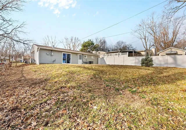 Photo 18 of Sale Pending at 9501 Margo Ann Ln, Saint Louis, MO 63134 | MLS# 25014448 | Listing updated on 2025-03-18